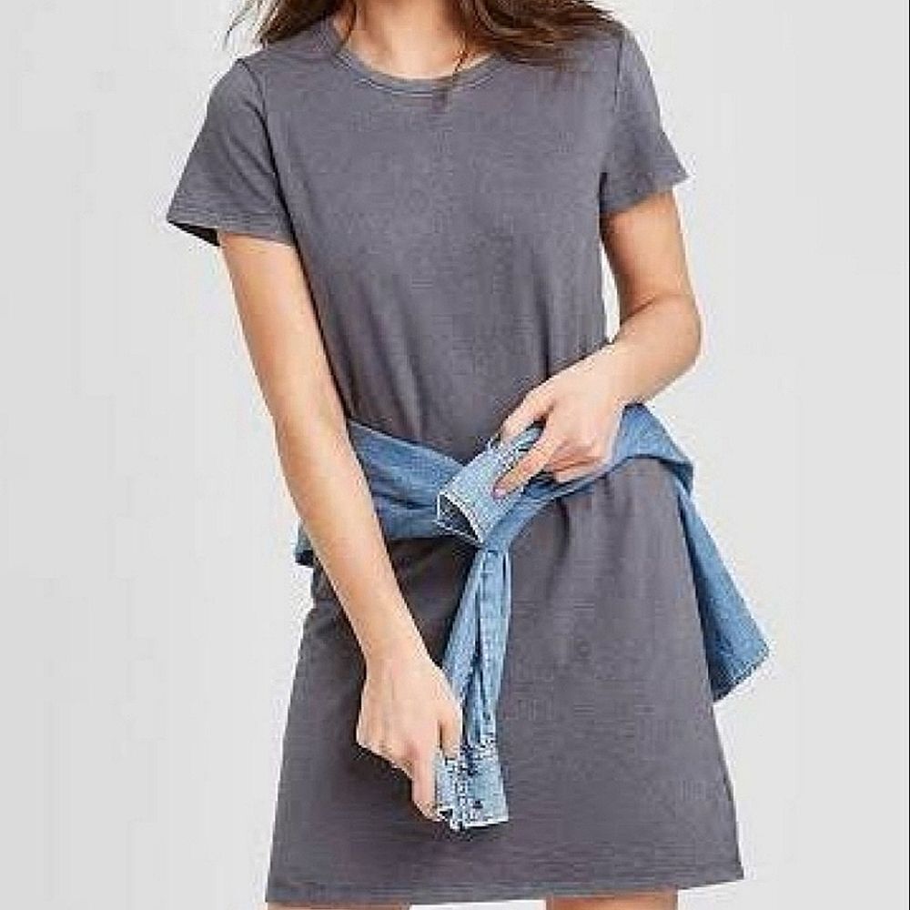 Universal Thread™ Women's Gray Short Sleeve Pullover T-shirt Dress